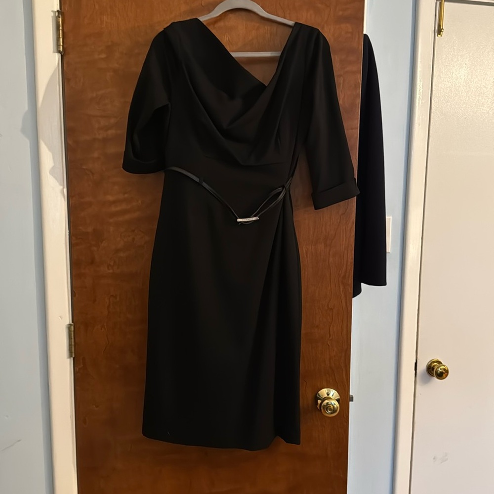 Black Halo Jackie O 3/4 sleeve dress in black